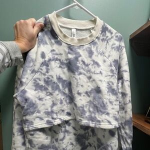 Latched Mama M/L Snuggle-Up nursing breastfeeding sweatshirt